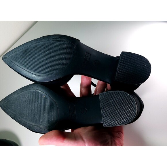 ZBY Black Suede Pointed Toe Ankle Strap 2in Chunky Heels - Size 9 - Picture 4 of 5